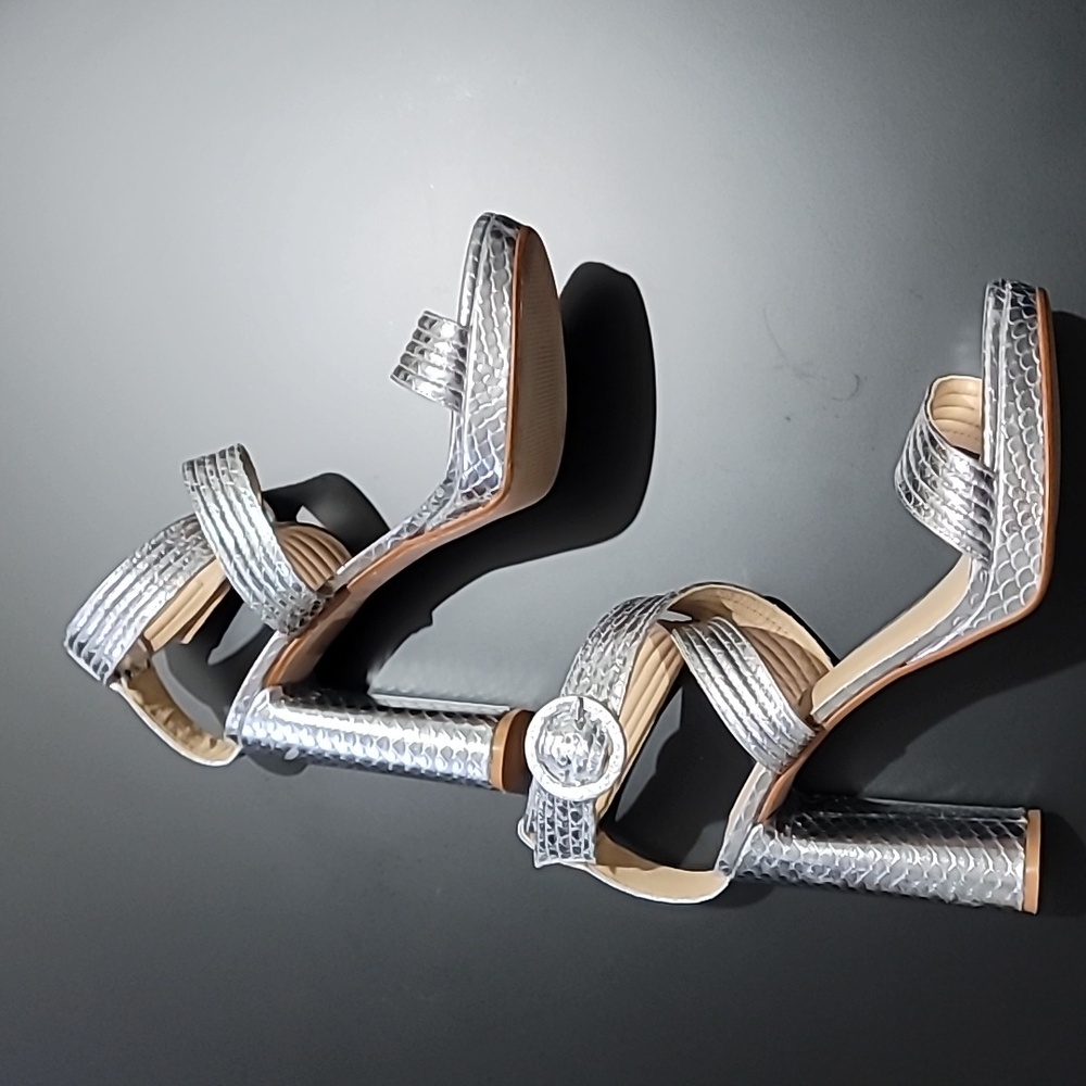 Antonio Melanie Camille Metallic Snake Print Buckle Detail Platform Sandal 9.5M